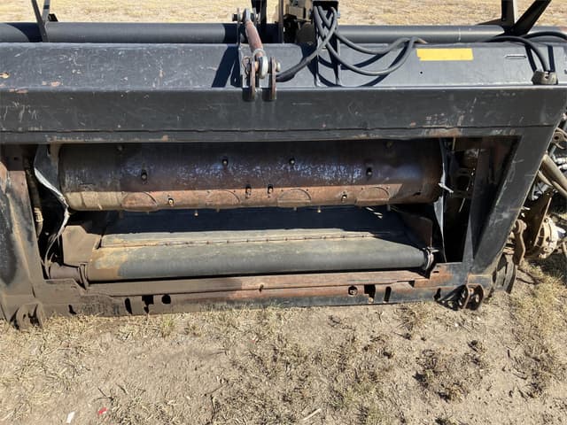 Image of MacDon 962 equipment image 3