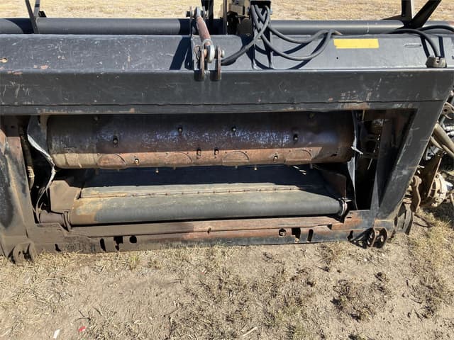 Image of MacDon 962 equipment image 3