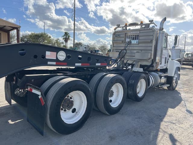 Image of Mack CH613 equipment image 3