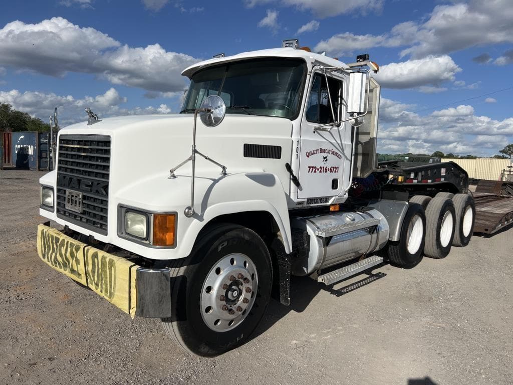 Image of Mack CH613 Primary image