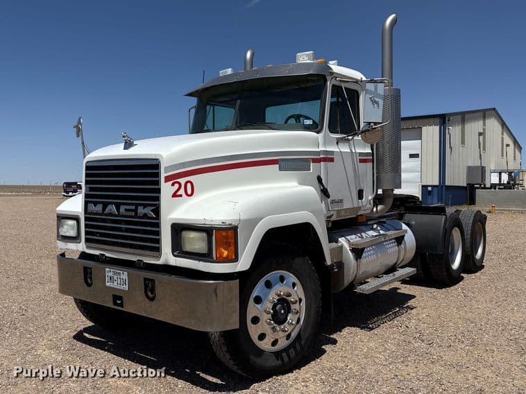 Image of Mack CH613 Primary image