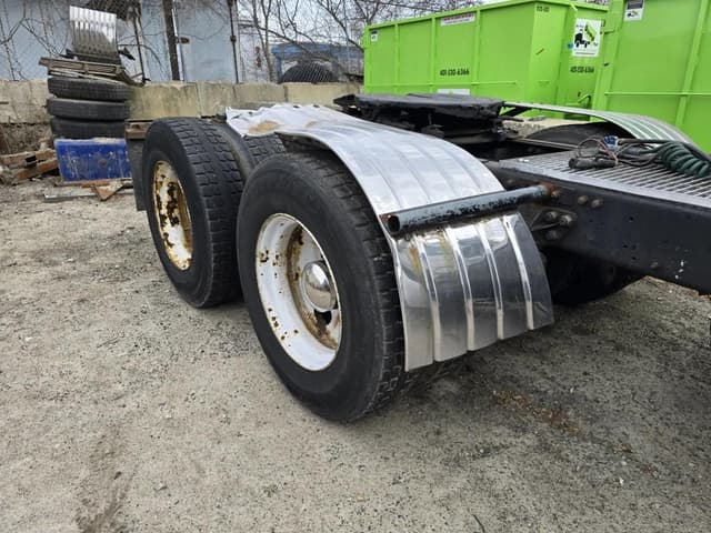 Image of Mack CH613 equipment image 4