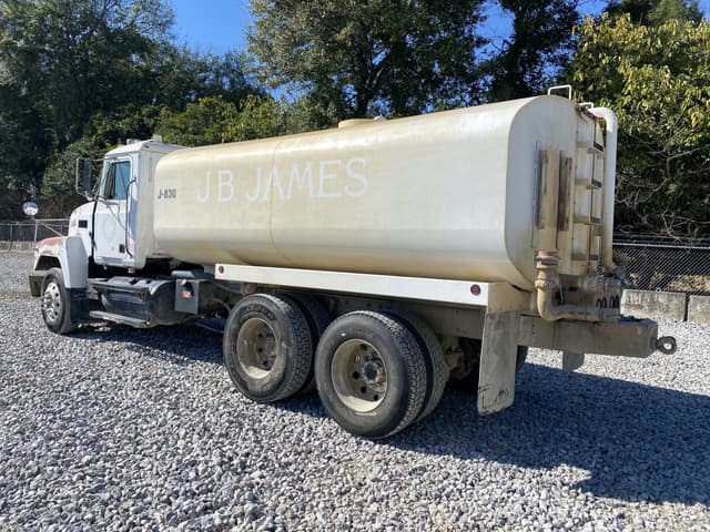 Image of Mack CH613 equipment image 1