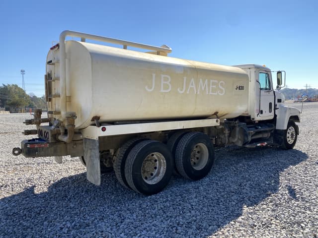 Image of Mack CH613 equipment image 2