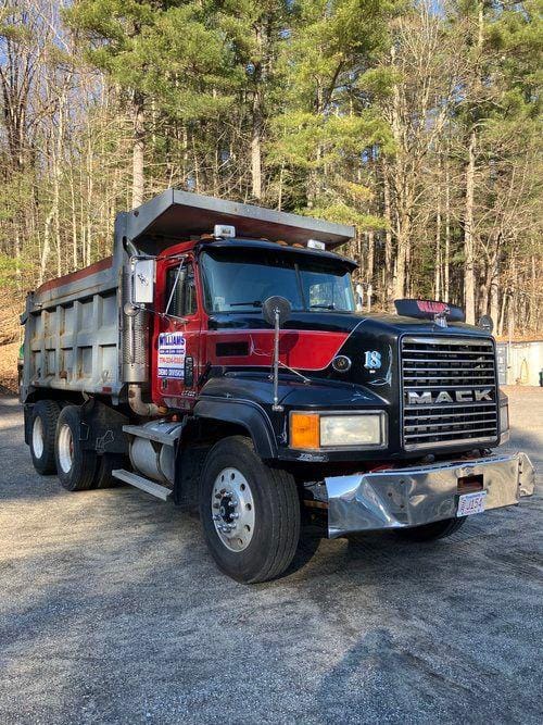 Main image Mack CL713