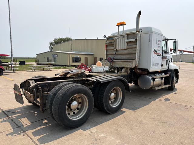 Image of Mack CX613 equipment image 3