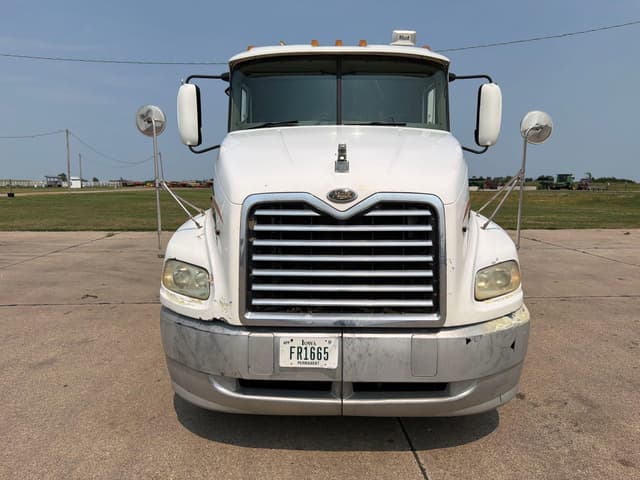 Image of Mack CX613 equipment image 1
