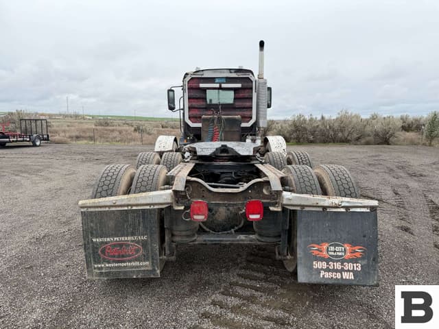 Image of Mack CX613 equipment image 3