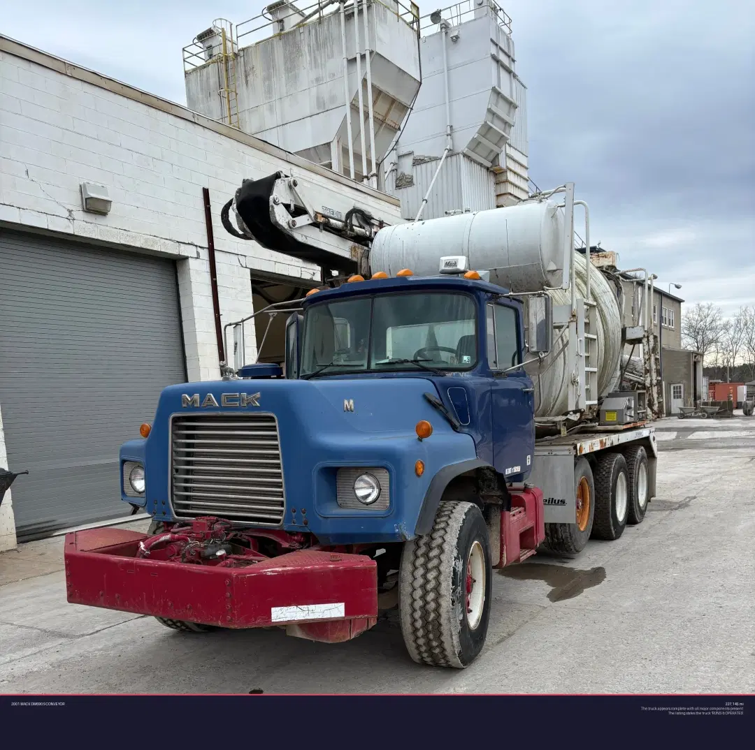 Image of Mack DM690S Primary image