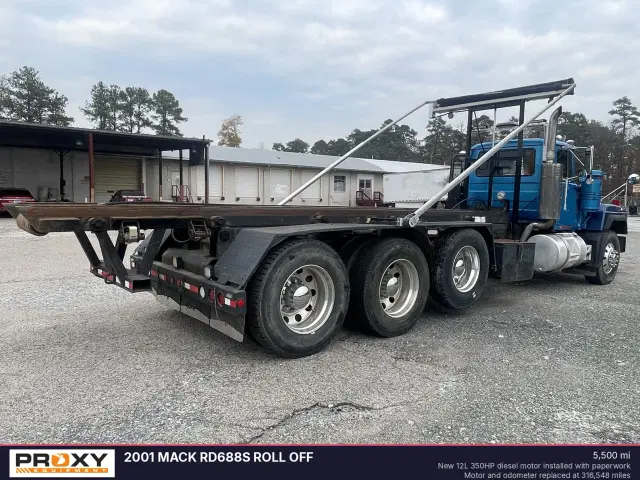 Image of Mack RD688S equipment image 2