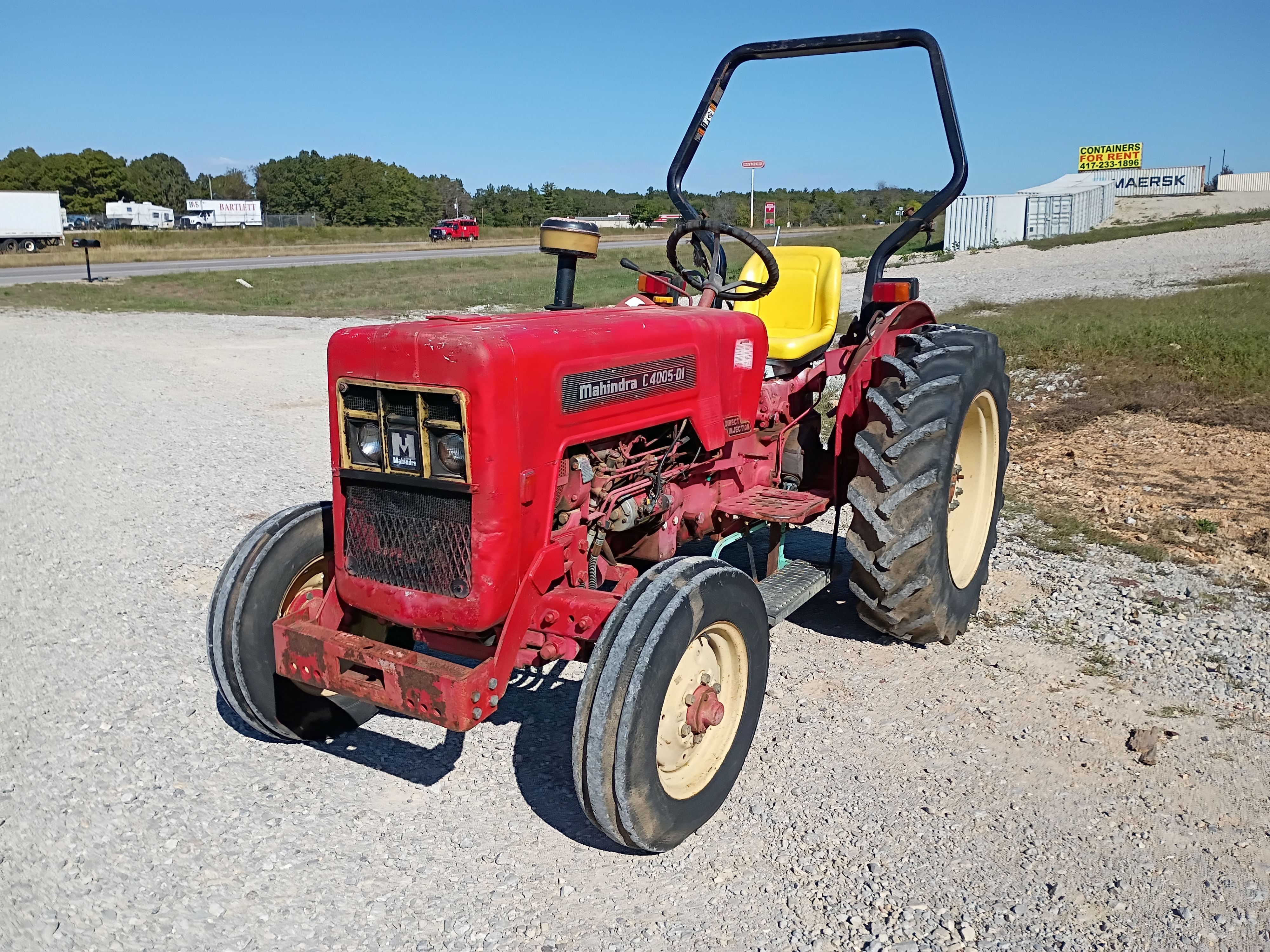 Main image Mahindra 4005