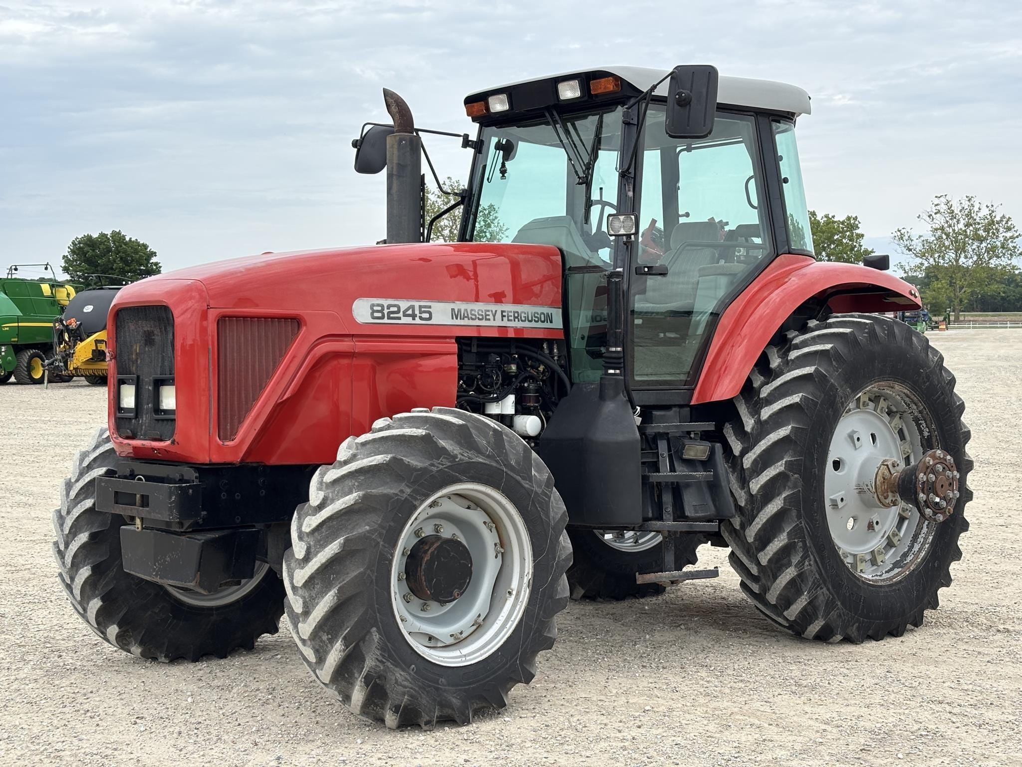 175 - 299 HP Tractors image
