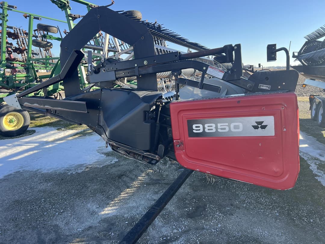 Image of Massey Ferguson 9850 Primary image