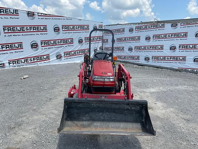 Image of Massey Ferguson GC2300 equipment image 1