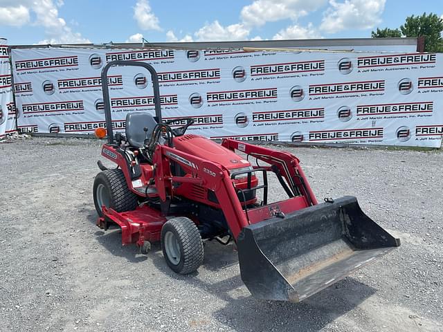 Image of Massey Ferguson GC2300 equipment image 2