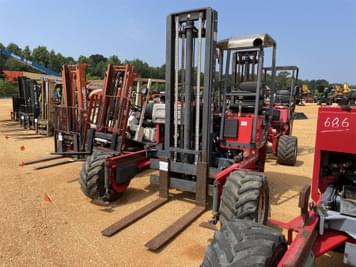 Main image Moffett M5000