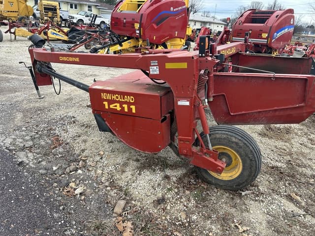 Image of New Holland 1411 equipment image 3