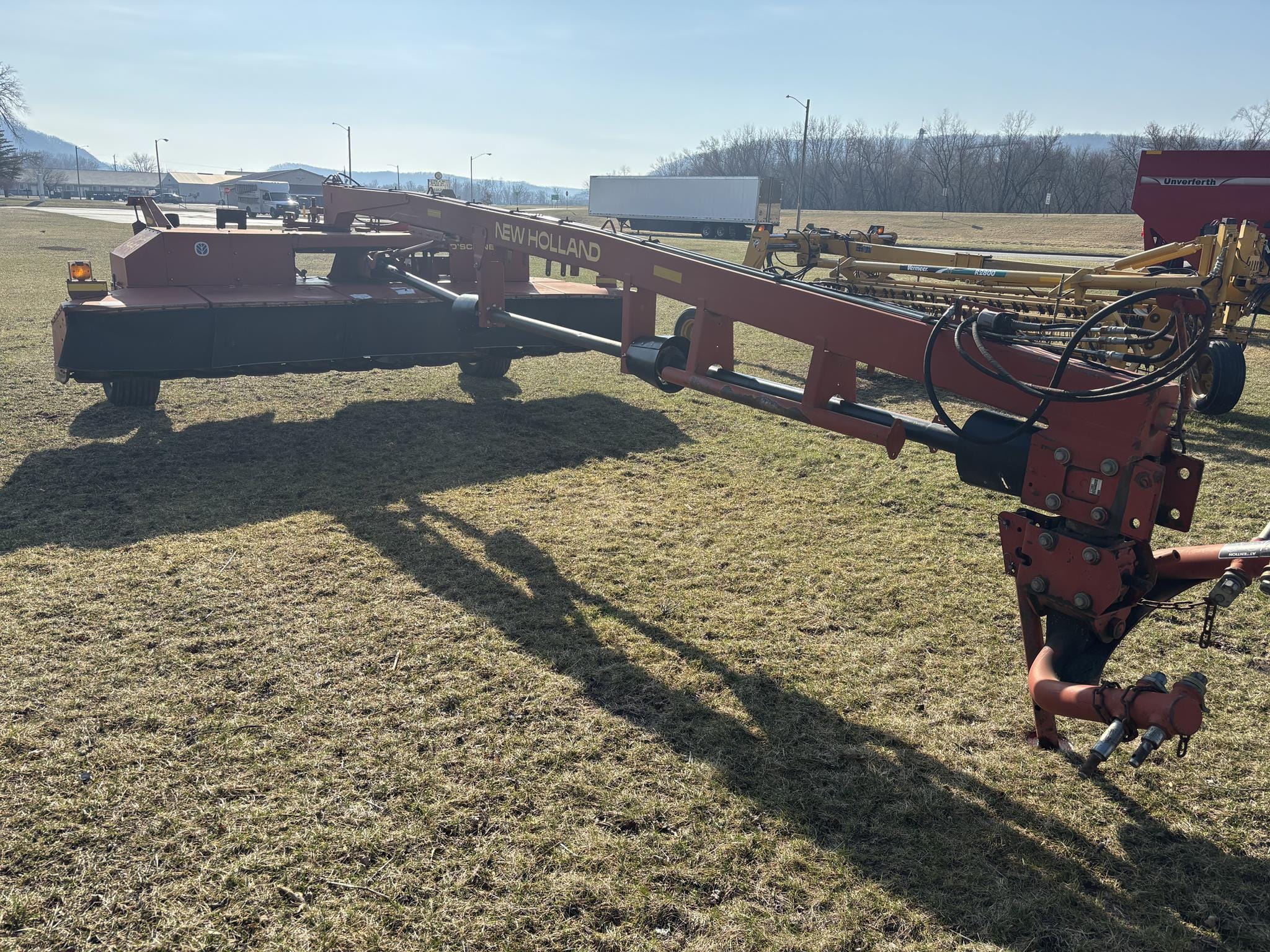 2001 New Holland 1441 Equipment Image0