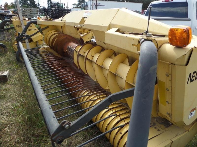 2001 New Holland 365W Equipment Image0