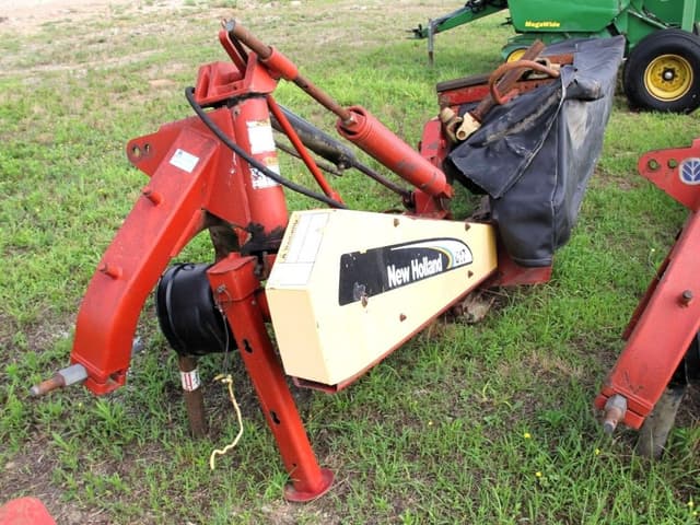 Image of New Holland 617 equipment image 2