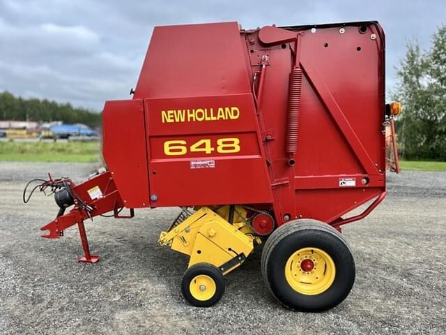 Image of New Holland 648 equipment image 2