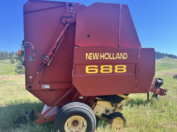 Image of New Holland 688 Primary image