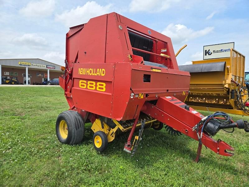 Image of New Holland 688 Primary image