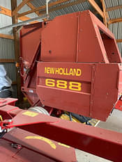 2001 New Holland 688 Equipment Image0