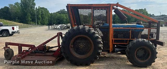 Image of New Holland 7610 equipment image 3