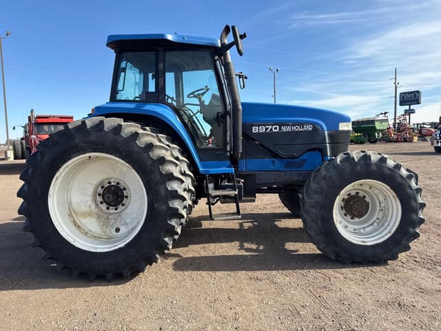 Image of New Holland 8970A equipment image 4