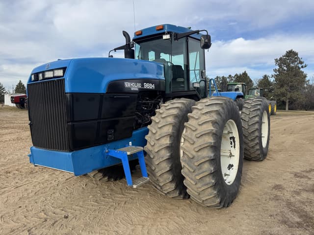 Image of New Holland 9684 equipment image 2
