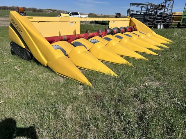 Image of New Holland 96C equipment image 4