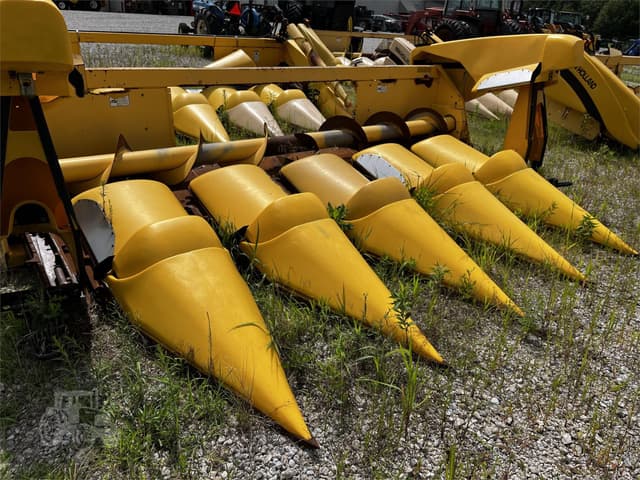 Image of New Holland 96C equipment image 2