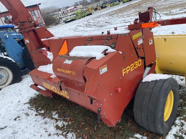 Image of New Holland FP230 equipment image 3