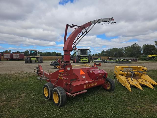 Image of New Holland FP240 equipment image 4