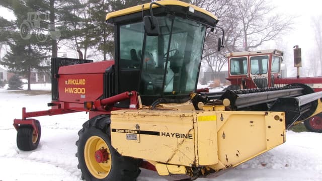 Image of New Holland HW300 equipment image 2