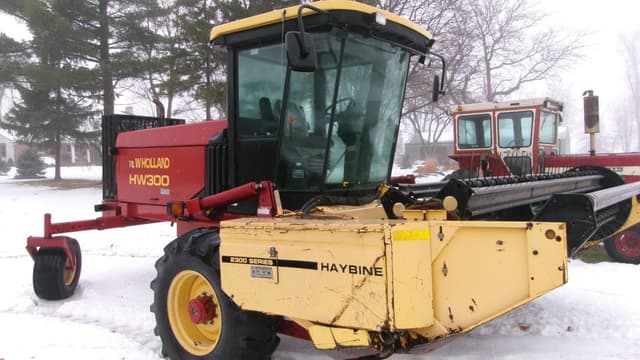 Image of New Holland HW300 equipment image 2