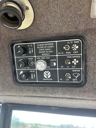 Image of New Holland HW320 equipment image 2