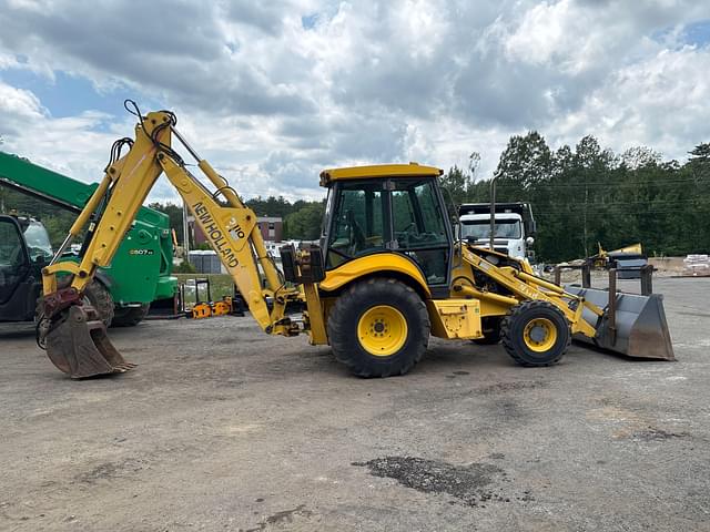 Image of New Holland LB110 equipment image 3