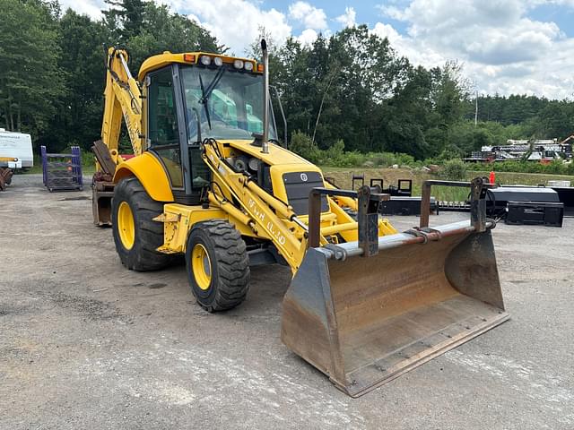 Image of New Holland LB110 equipment image 2