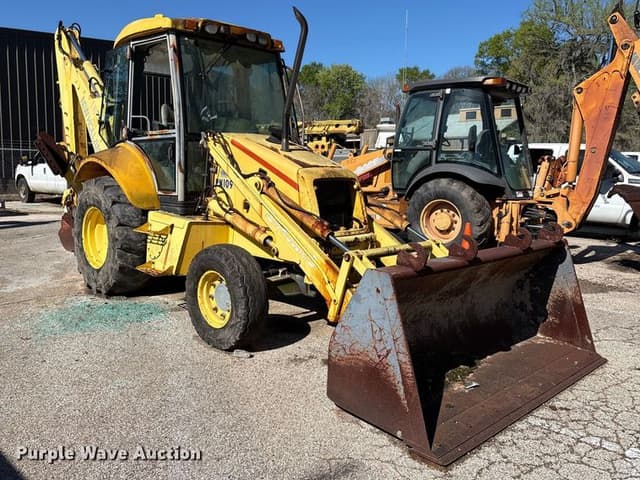 Image of New Holland LB75B equipment image 2