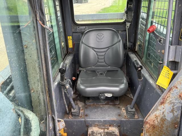 Image of New Holland LS180 equipment image 1