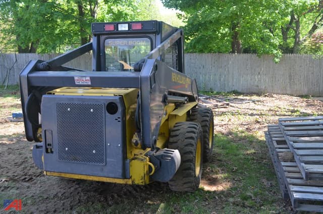 Image of New Holland LS180 equipment image 4