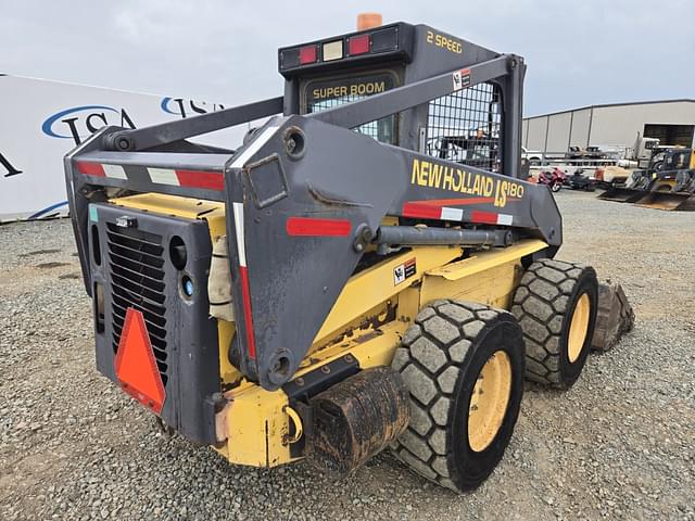 Image of New Holland LS180 equipment image 4