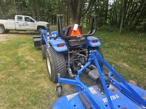 Image of New Holland TC25 equipment image 4