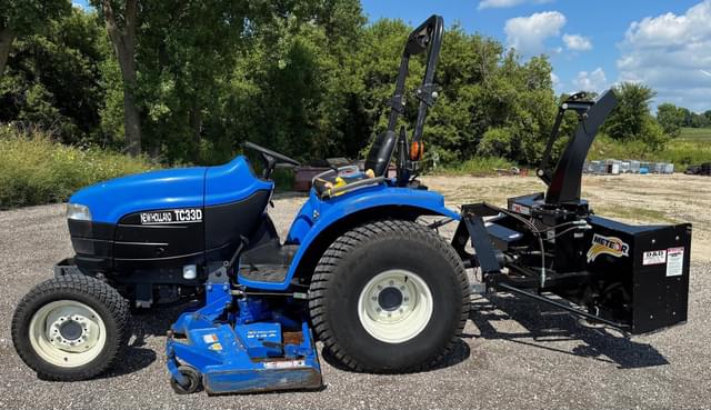 Image of New Holland TC33D equipment image 2