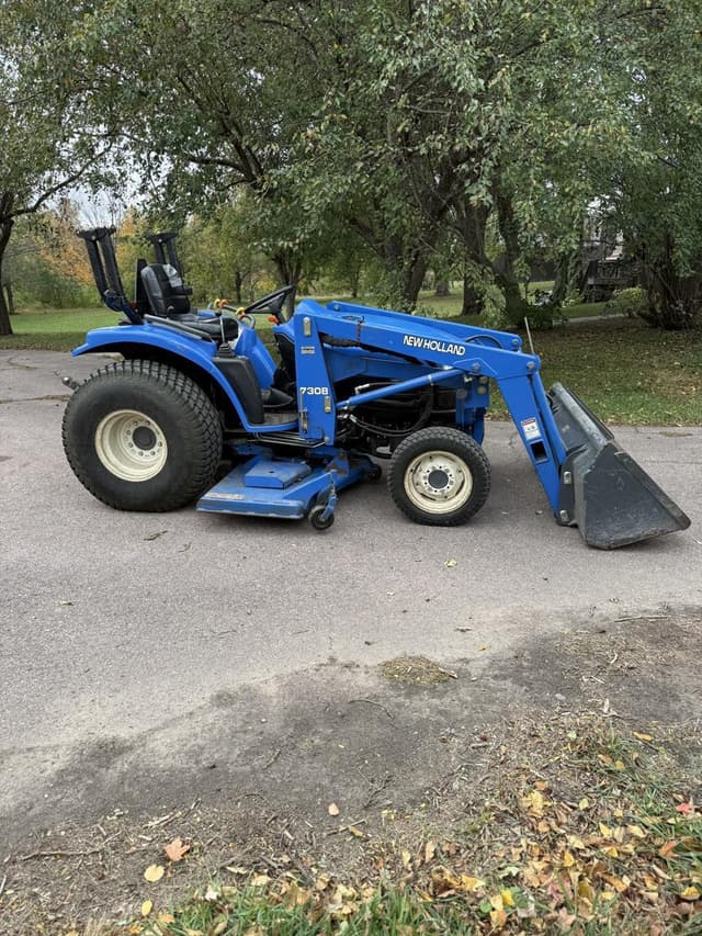 Image of New Holland TC33D equipment image 1