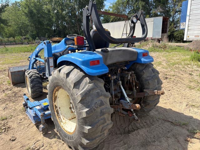 Image of New Holland TC40D equipment image 2