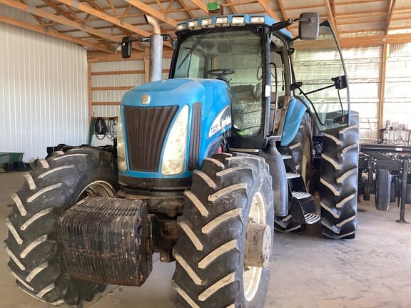 2001 New Holland TG255 Equipment Image0
