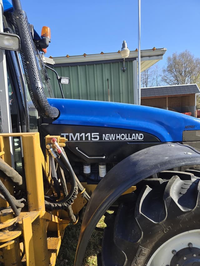 Image of New Holland TM115 equipment image 3